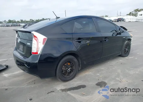 2015 Toyota Prius Four из США, поврежденный, VIN JTDKN3DUXF0448828